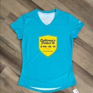 NWT California Surf City Race Top 10 mile 10k Running Athletic Blue Small